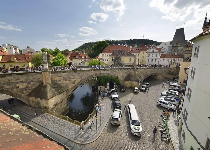 Certovka Hotell Prag